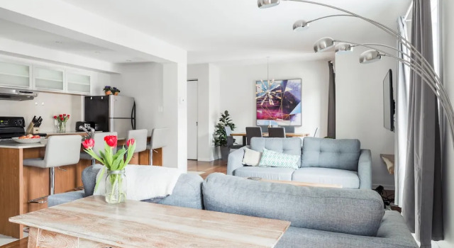 Апартаменты Deluxe MTLVacationRentals - Suite Mont-Royal - 3 queen beds, 1,5 Ba