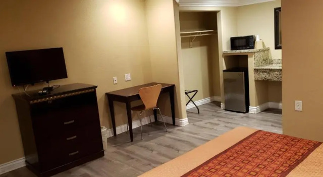 Номер Standard Santa Fe Inn Los Angeles