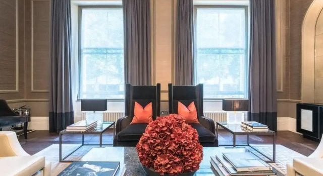 Elegant 2bed Duplex W/gdn Near Buckingham Palace, Забронировать Отель Отели Лондона 3 звезды, рядом с Tryon &amp; Swan Gallery, 3*