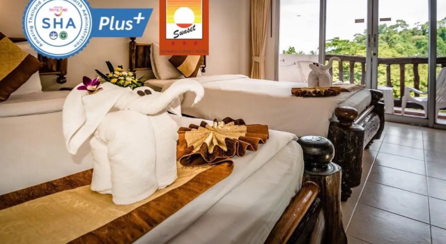 Кровать в общем номере Aonang Sunset Hotel - SHA Extra Plus