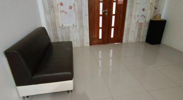 Hotel O Azeela Kost Syariah, Book Hotel Banjarmasin 