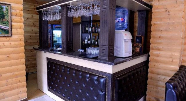 Pride Hotel, Book Hotel Hoteller i Zhambyl Region med parkering, Parkering