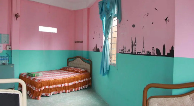 Семейный номер Standard с балконом Huỳnh Hương Guesthouse