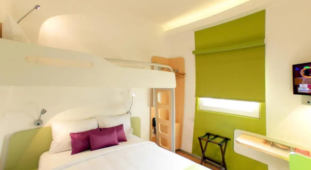 Четырёхместный номер Standard Hotel Caspia Pro Greater Noida