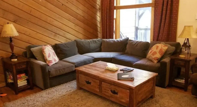 #1695 Winterpoint 2 Bedroom, 2.5 Bath, Walk to Snowflake Lift, Rezerwuj Hotel Hotele w Vail Ski z parkingiem, Parking