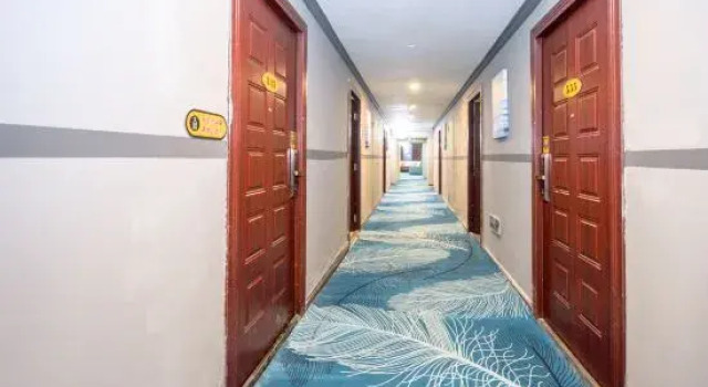 Guangan homestay Hotel, Varaa Hotelli Hotellit Sichuan pysäköinnillä, Pysäköinti