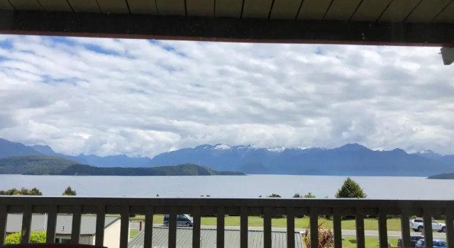 Четырёхместный номер Deluxe Te Anau Manapouri Lake Hotel