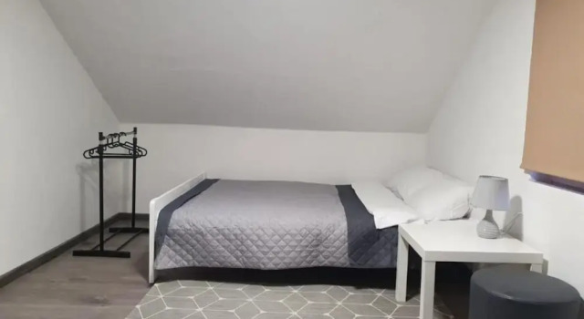 Holiday Home, 3 Bedrooms, Fishing Pond, Sauna, Varaa Hotelli Hotellit Pommeri pysäköinnillä, Pysäköinti
