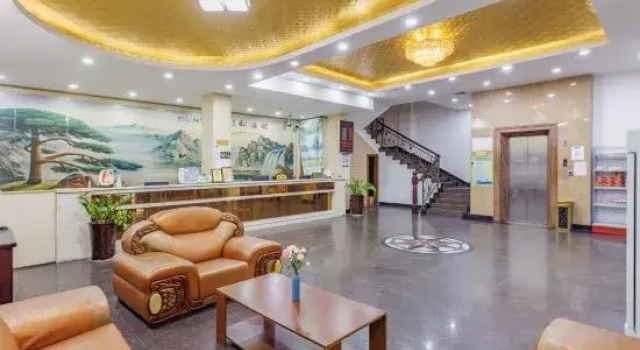 Guangfei Chain Hotel (Yangchun Municipal Government Yueyun Automobile Store), Boek Hotel Hotels in Guangdong met parkeren, Parkeren