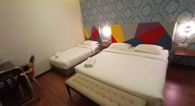 W Hotel Cemerlang