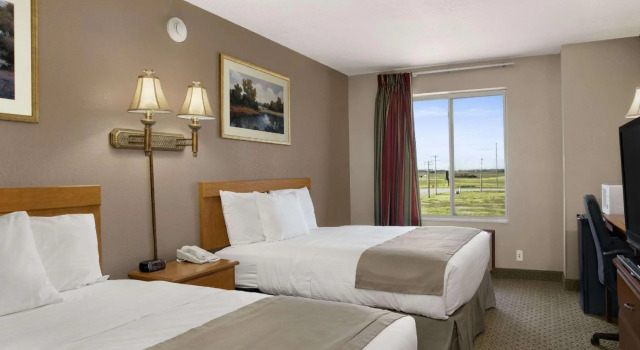 Четырёхместный номер Standard Jacksonville Inn & Suites