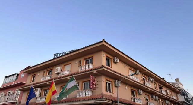 Hostal San Felipe, Забронировать Отель Недорогие отели Марбелья, недорого