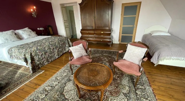 Трёхместный номер Standard Château La Rametière