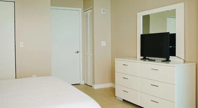 Люкс Пентхаус c 1 комнатой с балконом и oceanfront Monte Carlo Suites in Miami Beach