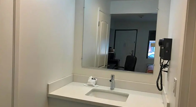 Номер Standard с 2 комнатами Travelodge by Wyndham LAX