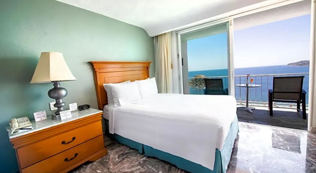 Номер Standard с видом на океан Emporio Acapulco