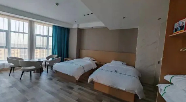 Люкс Business Turpan Qianteng Hotel
