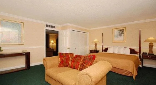 Quality Inn, Buchen Sie Hotel Columbia Missouri
