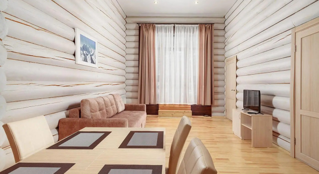 Люкс с балконом Гелион Парк