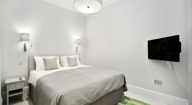 Апартаменты Standard Queensgate Court Apartments