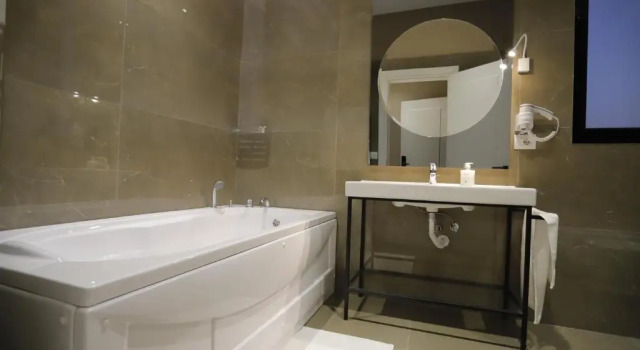 Номер Deluxe Admiral Hotel