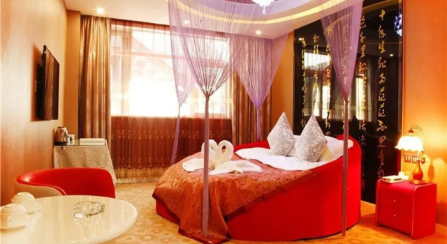 To Youth Themed Hotel, Rezervovat Hotel Jinshui District Henan