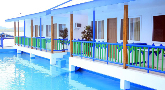 Номер Standard с балконом и с видом на закат Coron Underwater Garden Resort