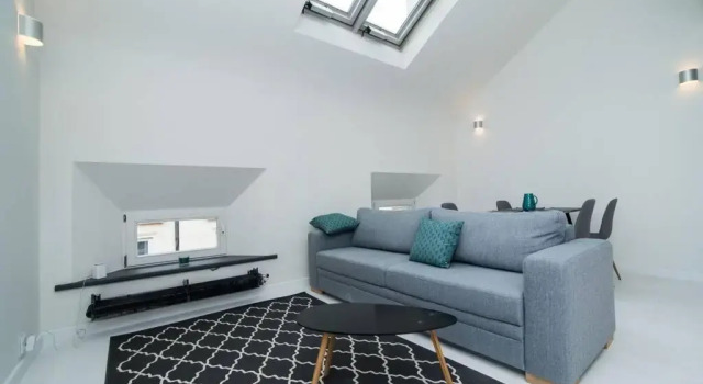 Old Town 1 Bedroom Oasis with AC and Double Shower