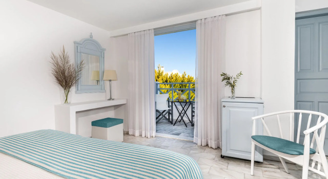 Двухместный номер Classic Santorini Kastelli Resort