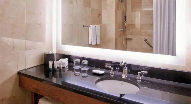 Четырёхместный номер Standard The Westin Detroit Metropolitan Airport