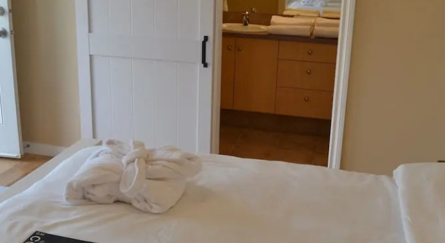 Номер Classic Salish B&B and Spa