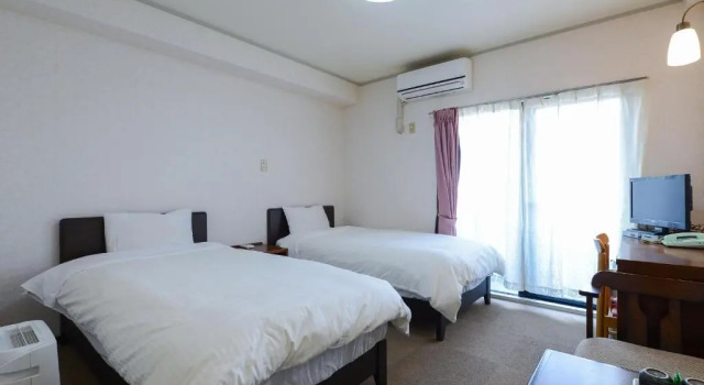 Двухместный номер Standard Business Hotel Sennari