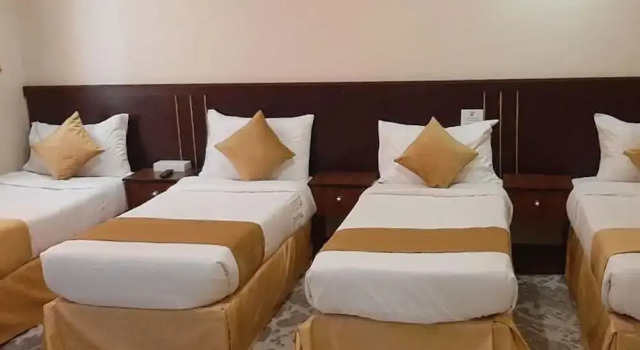 Номер Comfort Taj Al Zahabiya Hotel