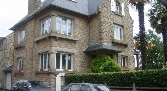 Magaë, Rezerwuj Hotel Dinan 