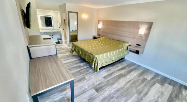 Номер Standard Brentwood Inn & Suites