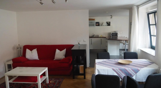 Uferlos, Rezervați Hotel Radebeul Dresda