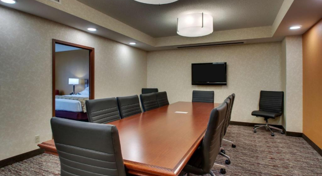 Двухместный номер Deluxe с 2 комнатами Drury Inn & Suites Findlay