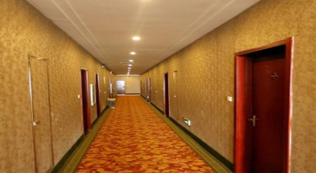 GreenTree Inn Inner Mongolia WuLanChaBu Jining District Futaiyuyuan Express Hotel, Book Hotel Hotels in Inner Mongolia with Parking, Parking
