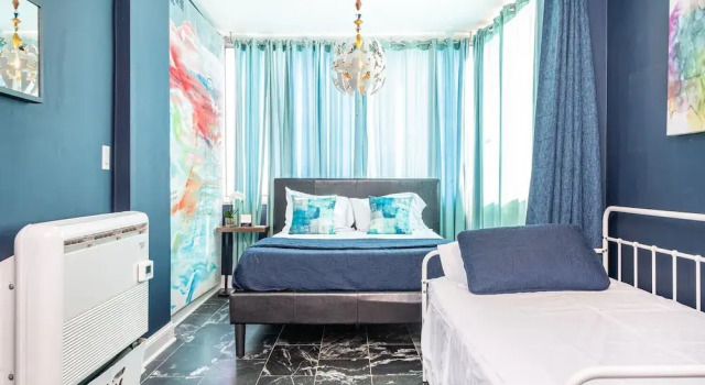 ATL Downtown Condo with Free Parking, Забронировать Апартаменты/квартира Отели Атланта с парковкой, рядом с Bobby Dodd Stadium, Парковка