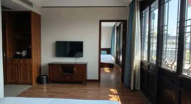 Люкс с видом на озеро Moonlight Inn, Tongguan Kiln Ancient Town, Xinhualink