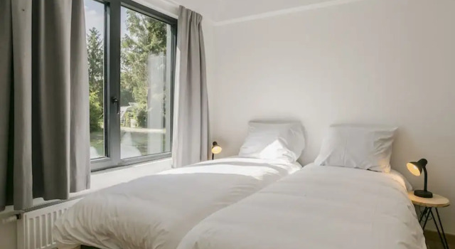 Furnished Chalet With Dishwasher, Near Almelo, Réserver Chalet Cottages à Twente, Cottage