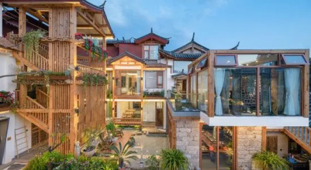 LiJiang Ancient Town DaMei Huasu · JuShe | SenYe Glowscape Designer Homestay (Dashuiche Branch), Забронировать Отель Бизнес-отели Лицзян, рядом с Улица Сквер-стрит Древнего города Даянь, 4* 5*