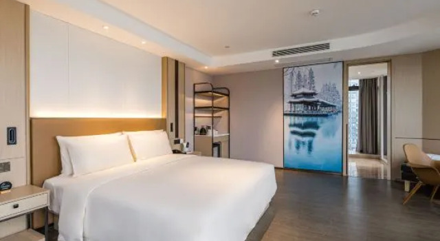 Люкс с видом на город Atour Hotel Tonglu Fuchunjiang