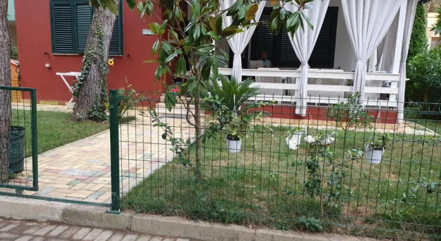 Коттедж с 2 комнатами Beach Villa in Golem