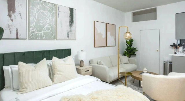 Студия 317 UES Apartments