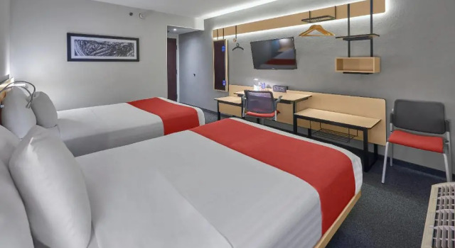 Четырёхместный номер Standard City Express by Marriott Tijuana Rio
