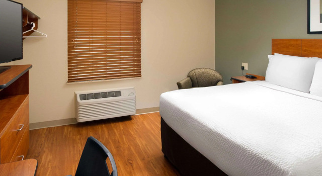 WoodSpring Suites Chicago Romeoville, Varaa Hotelli  