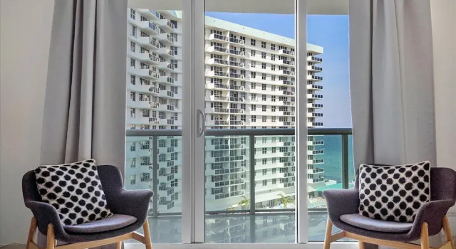 Номер Luxury с 2 комнатами с видом на океан The Tides Ocean Luxury Suites