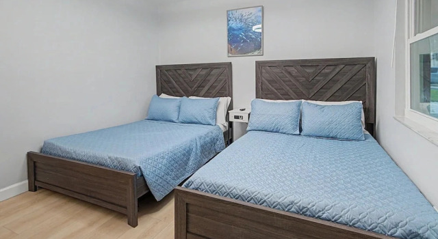 Dolphin Whispers - 1018 Silver Palm Way 3 Bedroom Home, Забронировать Дом для отпуска Коттеджи штата Флориды, Коттедж