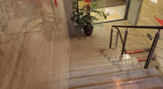 Xiongxiangrun Hotel, Rezerwuj Hotel Zhaotong Yunnan